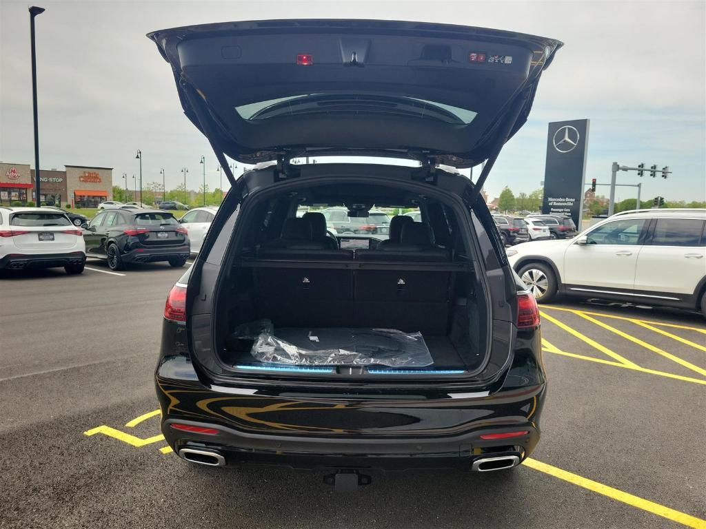 new 2025 Mercedes-Benz GLS 450 car, priced at $98,355