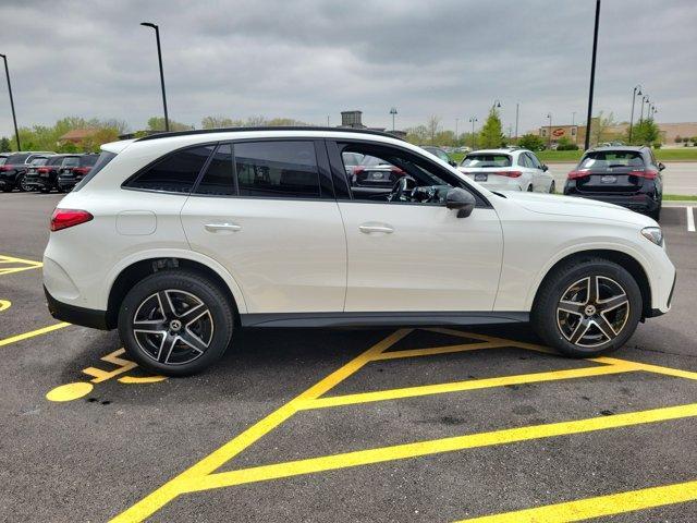new 2025 Mercedes-Benz GLC 300 car, priced at $61,405