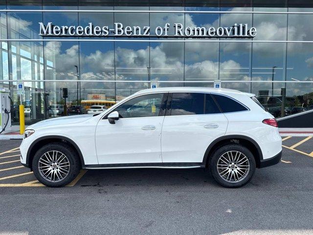 new 2025 Mercedes-Benz GLC 300 car, priced at $60,170