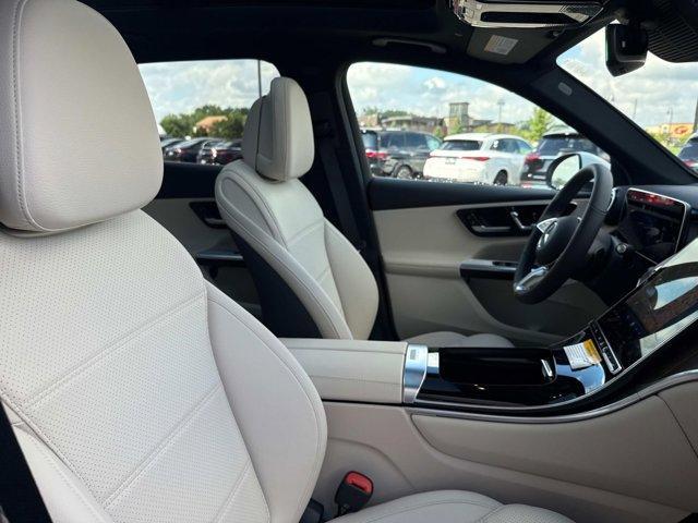 new 2025 Mercedes-Benz GLC 300 car, priced at $60,170
