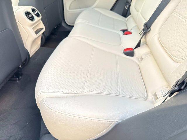 new 2025 Mercedes-Benz GLC 300 car, priced at $60,170