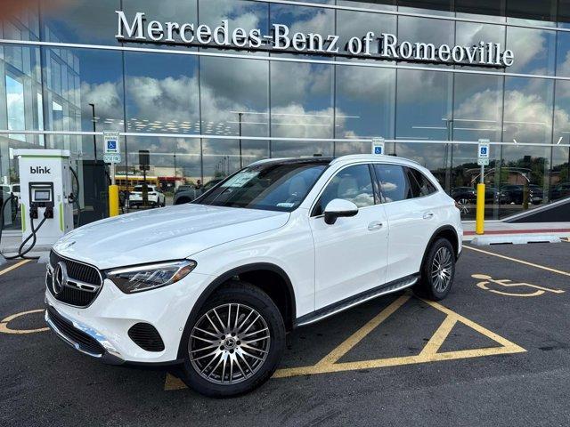 new 2025 Mercedes-Benz GLC 300 car, priced at $60,170