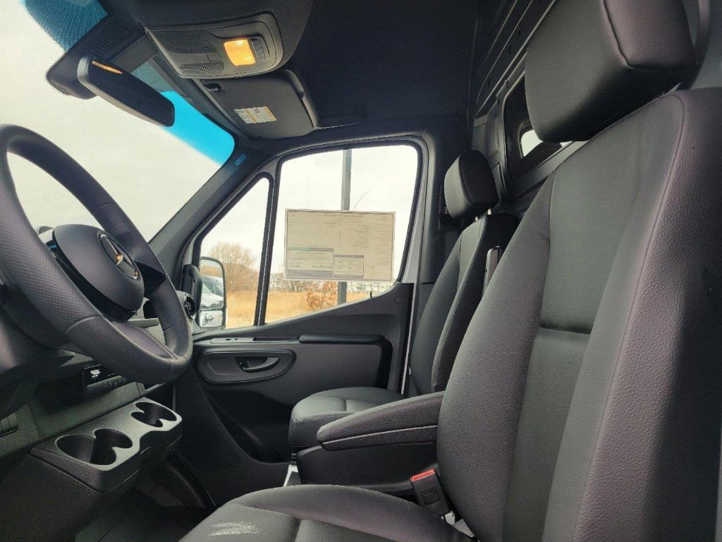 new 2025 Mercedes-Benz Sprinter 3500 car, priced at $70,277
