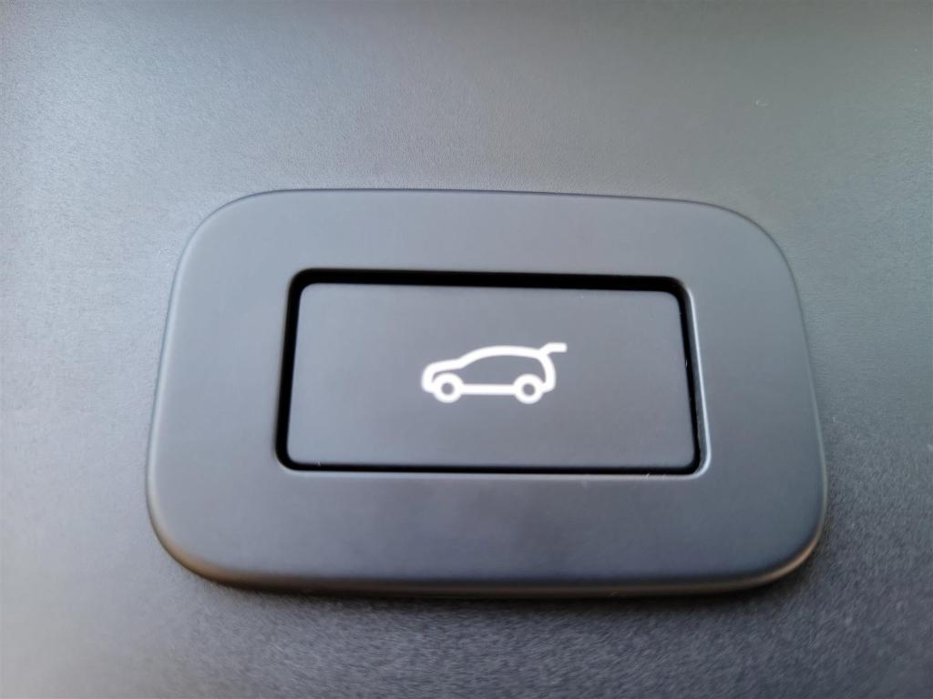 used 2023 Land Rover Range Rover Evoque car, priced at $39,490
