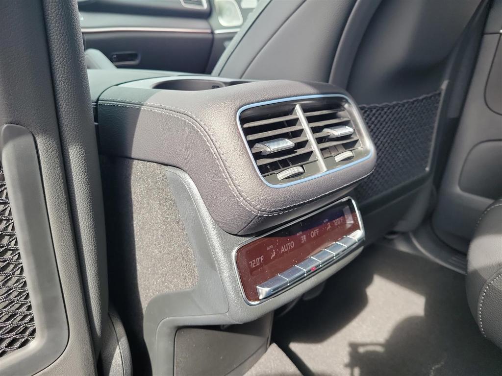 new 2025 Mercedes-Benz GLS 450 car, priced at $91,945