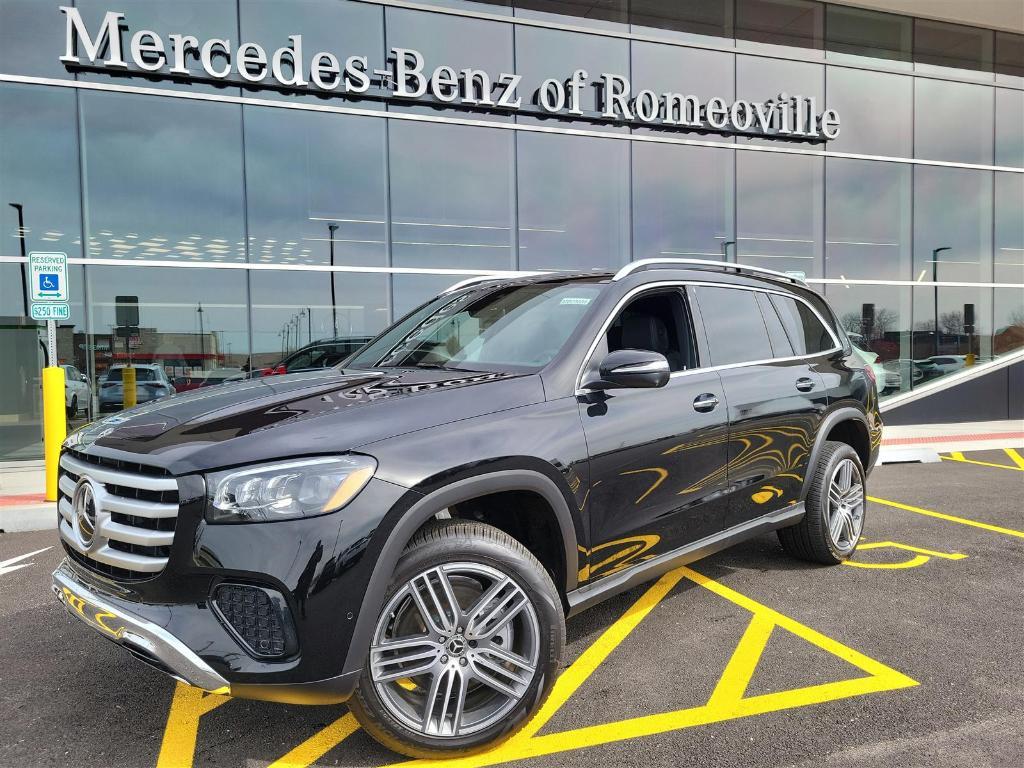 new 2025 Mercedes-Benz GLS 450 car, priced at $91,945