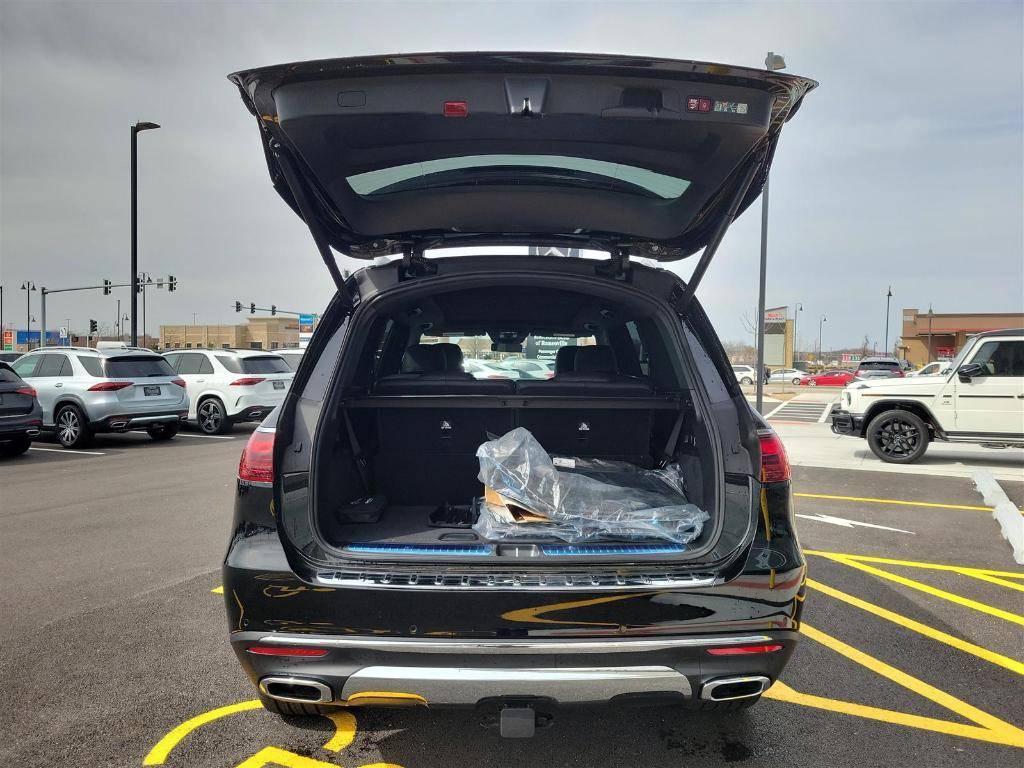 new 2025 Mercedes-Benz GLS 450 car, priced at $91,945