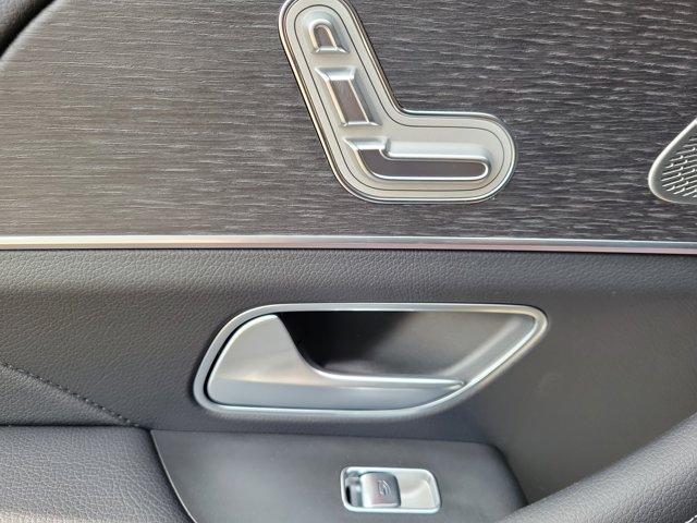 new 2025 Mercedes-Benz GLS 450 car, priced at $91,945