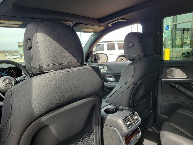 new 2025 Mercedes-Benz GLS 450 car, priced at $91,945