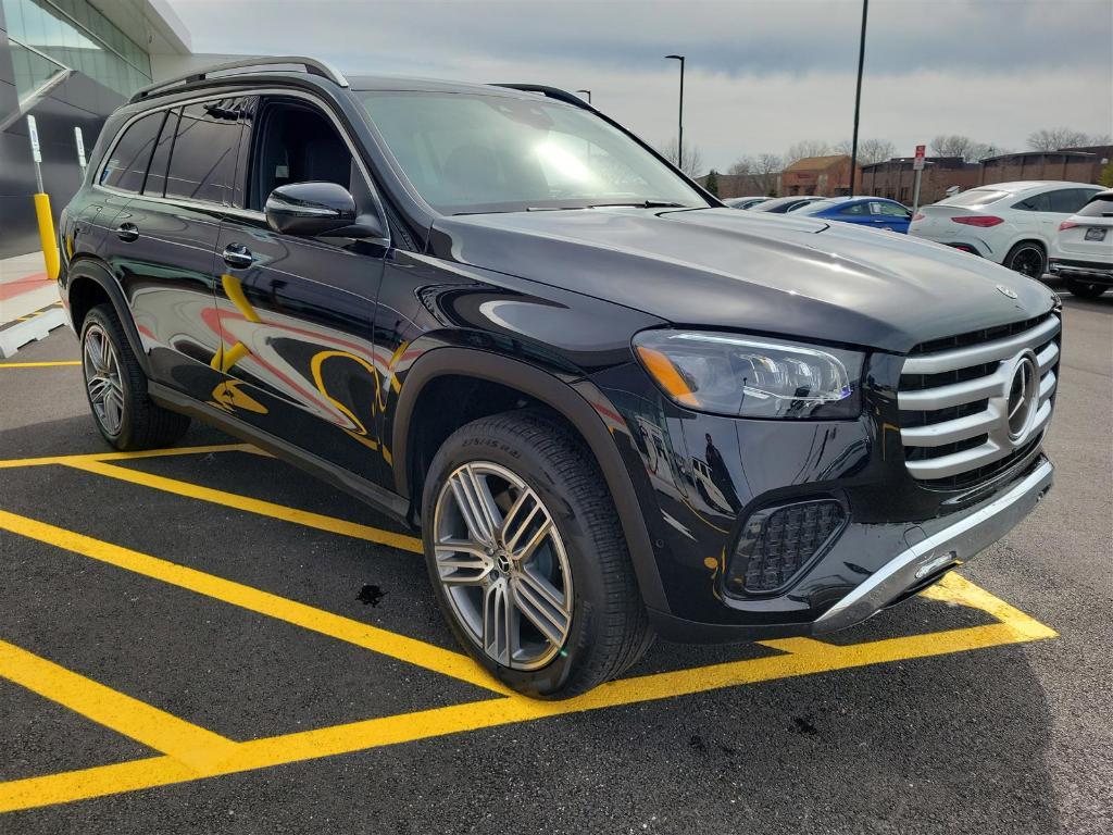 new 2025 Mercedes-Benz GLS 450 car, priced at $91,945