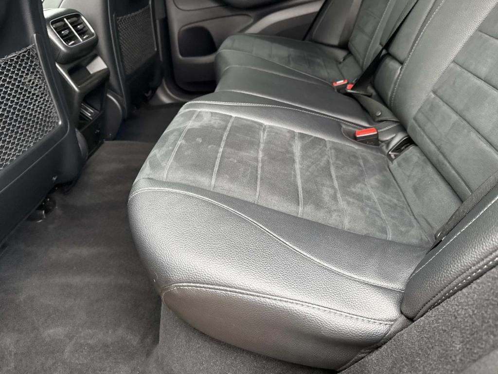 used 2022 Mercedes-Benz GLE 450 car, priced at $48,990