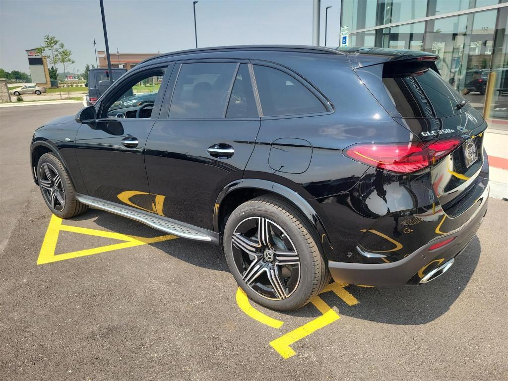new 2025 Mercedes-Benz GLC 350e car, priced at $70,270