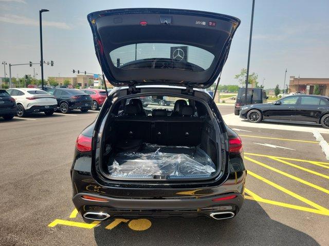 new 2025 Mercedes-Benz GLC 350e car, priced at $70,270
