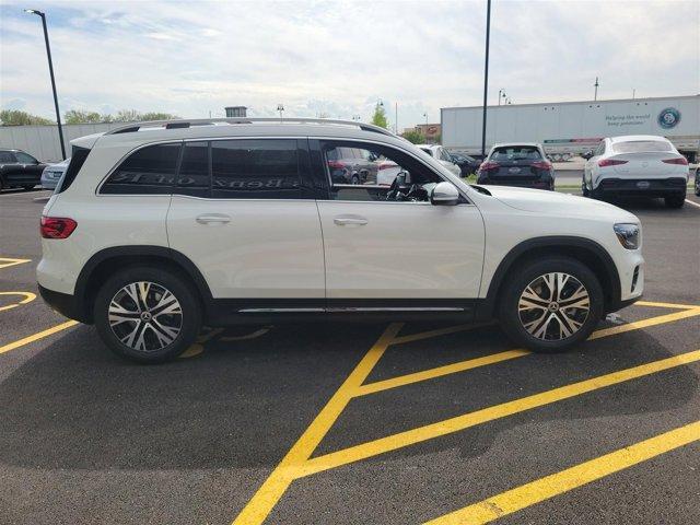 new 2024 Mercedes-Benz GLB 250 car, priced at $42,990