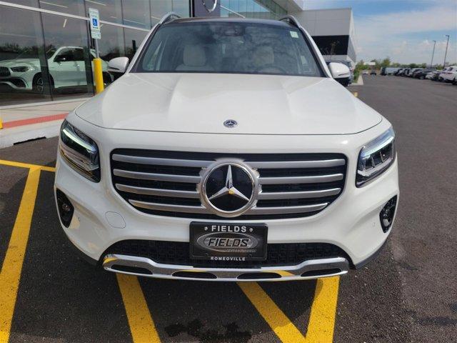 new 2024 Mercedes-Benz GLB 250 car, priced at $42,990