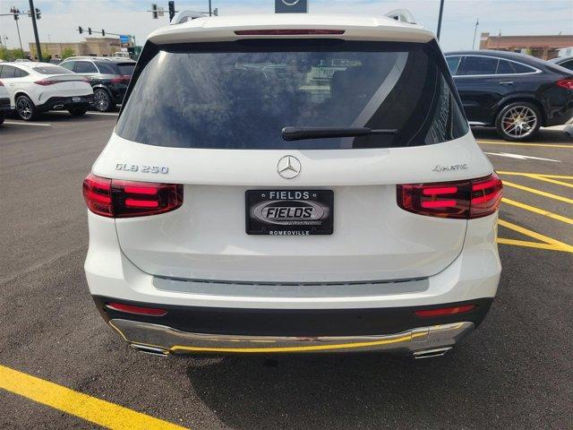 new 2024 Mercedes-Benz GLB 250 car, priced at $42,990