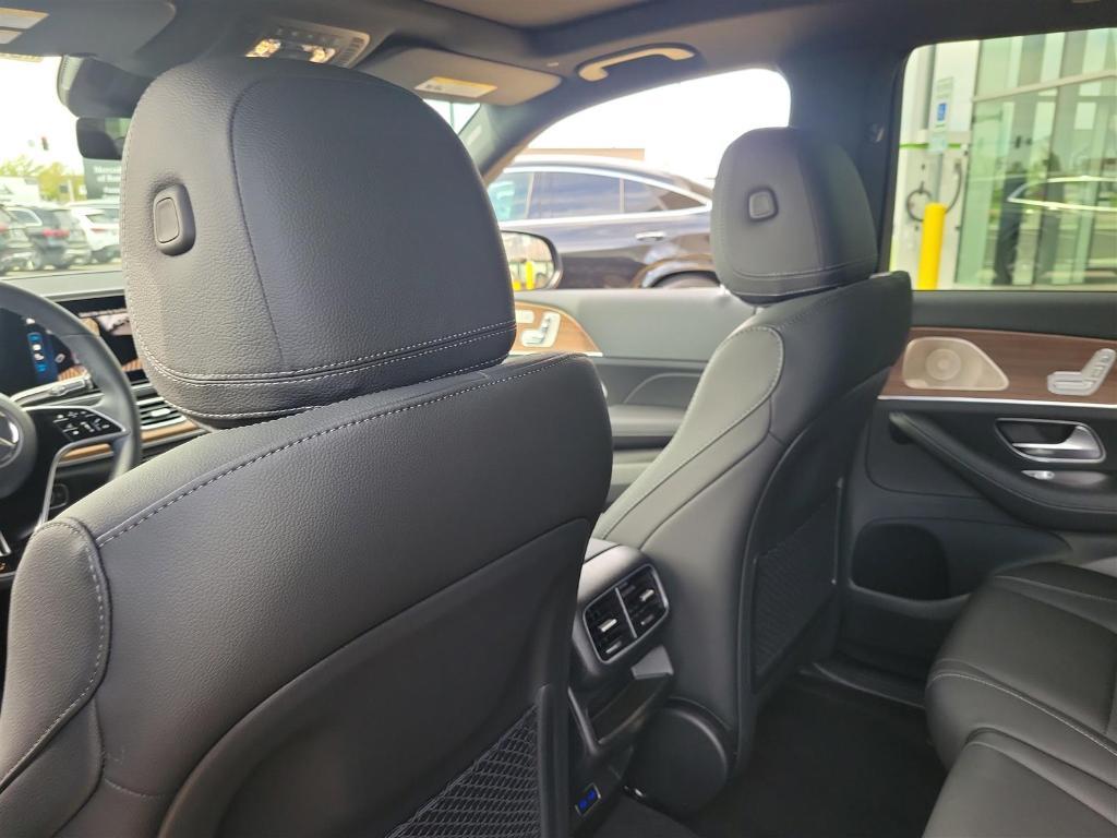 new 2025 Mercedes-Benz GLE 450 car, priced at $84,360