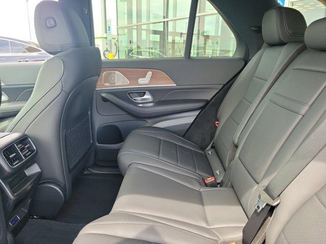 new 2025 Mercedes-Benz GLE 450 car, priced at $84,360