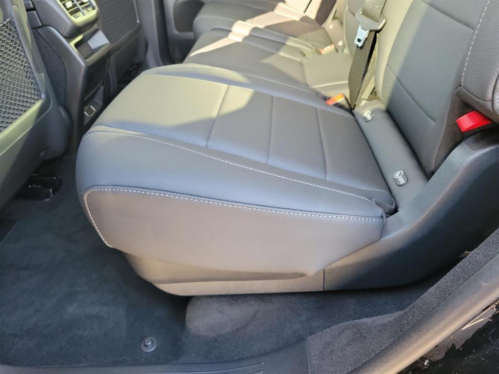 new 2025 Mercedes-Benz GLE 350 car, priced at $80,245