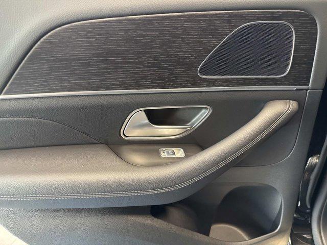 new 2026 Mercedes-Benz GLE 450 car, priced at $79,260