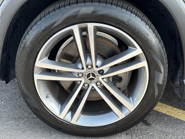 used 2022 Mercedes-Benz GLE 450 car, priced at $39,990