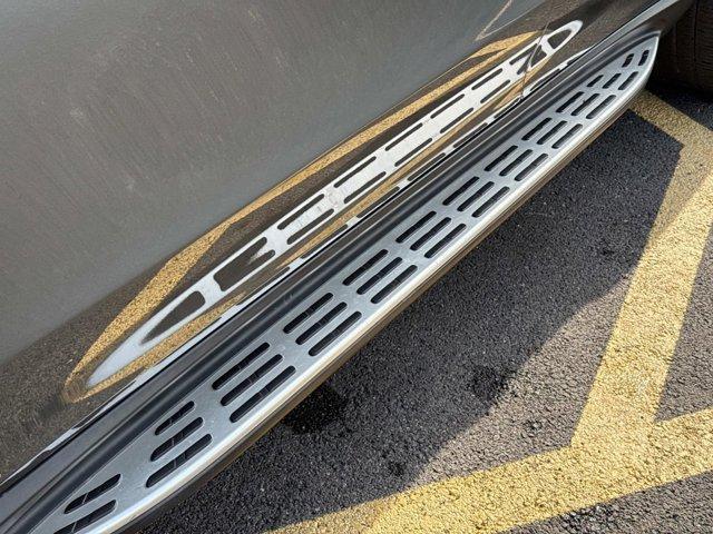 used 2022 Mercedes-Benz GLE 450 car, priced at $39,990