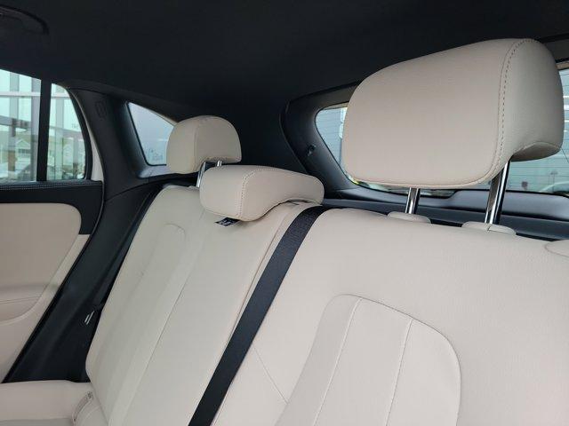 new 2025 Mercedes-Benz GLA 250 car, priced at $44,250