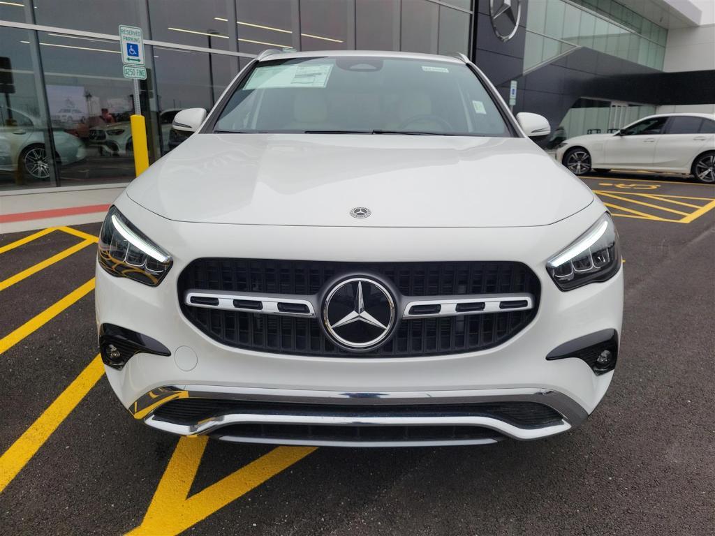 new 2025 Mercedes-Benz GLA 250 car, priced at $44,250