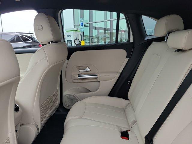 new 2025 Mercedes-Benz GLA 250 car, priced at $44,250