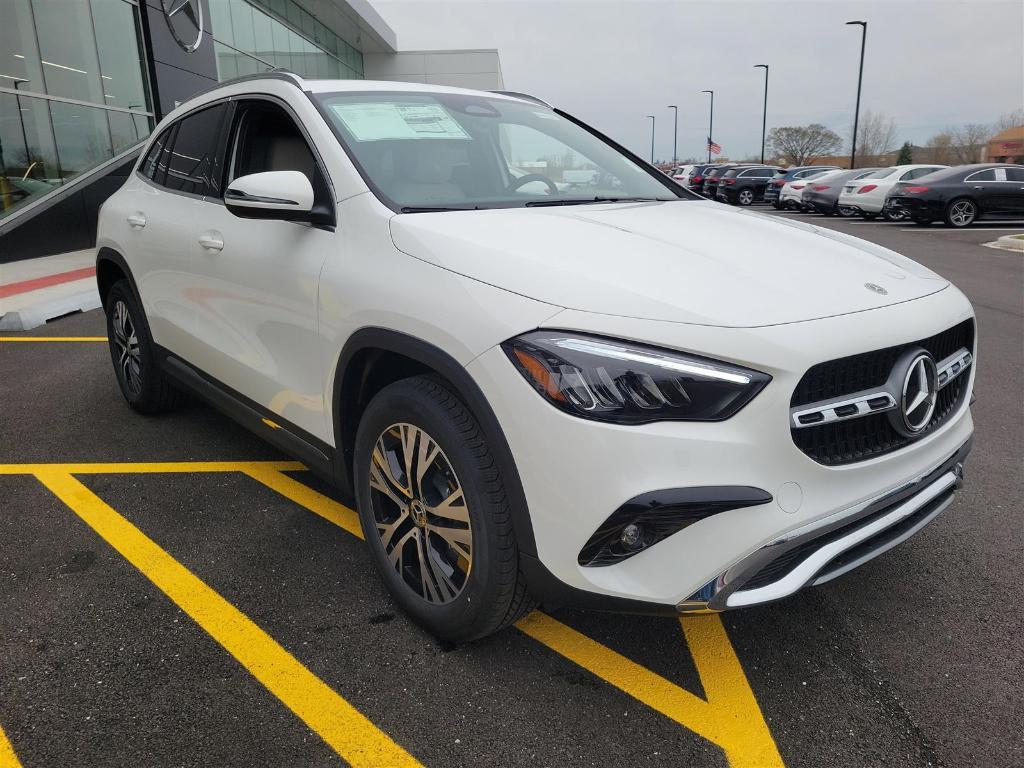 new 2025 Mercedes-Benz GLA 250 car, priced at $44,250