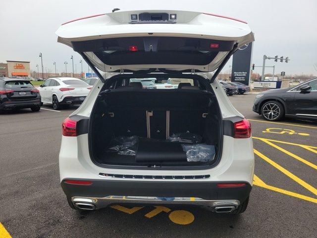 new 2025 Mercedes-Benz GLA 250 car, priced at $44,250