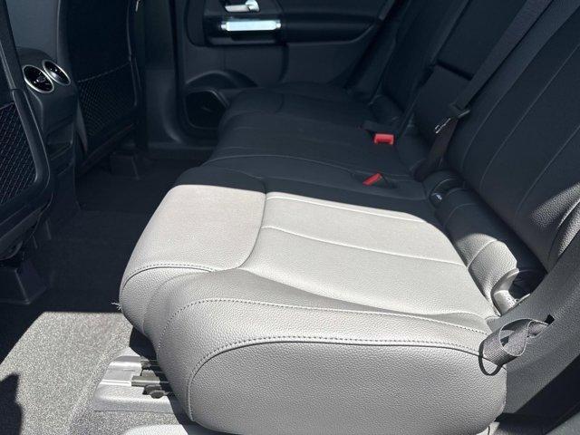 new 2025 Mercedes-Benz GLB 250 car, priced at $54,595