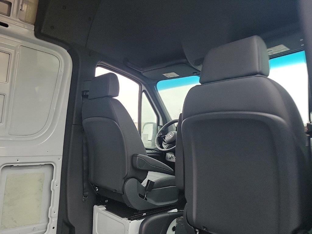 new 2025 Mercedes-Benz Sprinter 2500 car, priced at $58,812