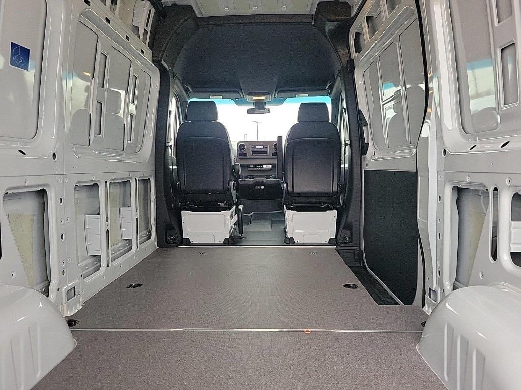 new 2025 Mercedes-Benz Sprinter 2500 car, priced at $58,812