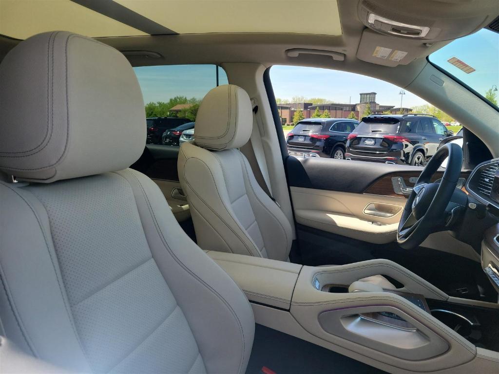 used 2024 Mercedes-Benz GLE 450 car, priced at $63,790