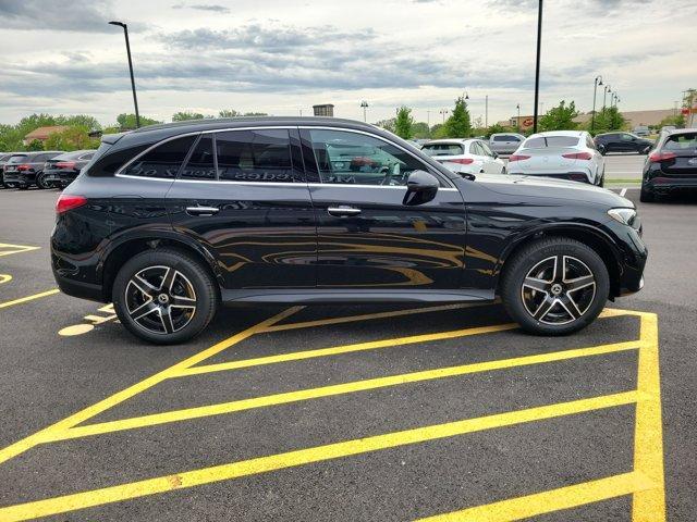 new 2025 Mercedes-Benz GLC 300 car, priced at $61,670