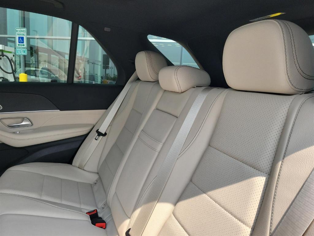 used 2024 Mercedes-Benz GLE 450 car, priced at $63,990