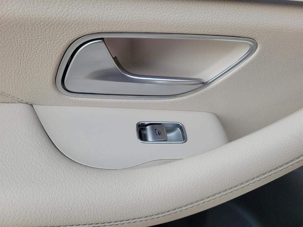 used 2024 Mercedes-Benz GLE 450 car, priced at $63,990