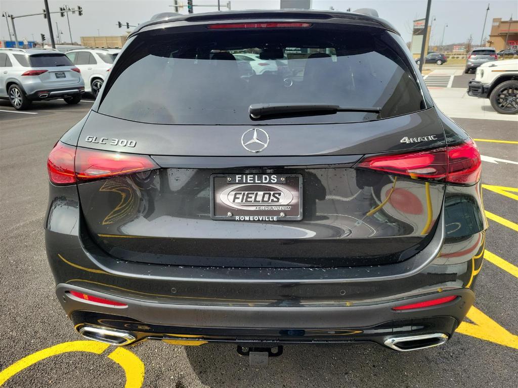 new 2025 Mercedes-Benz GLC 300 car, priced at $62,555