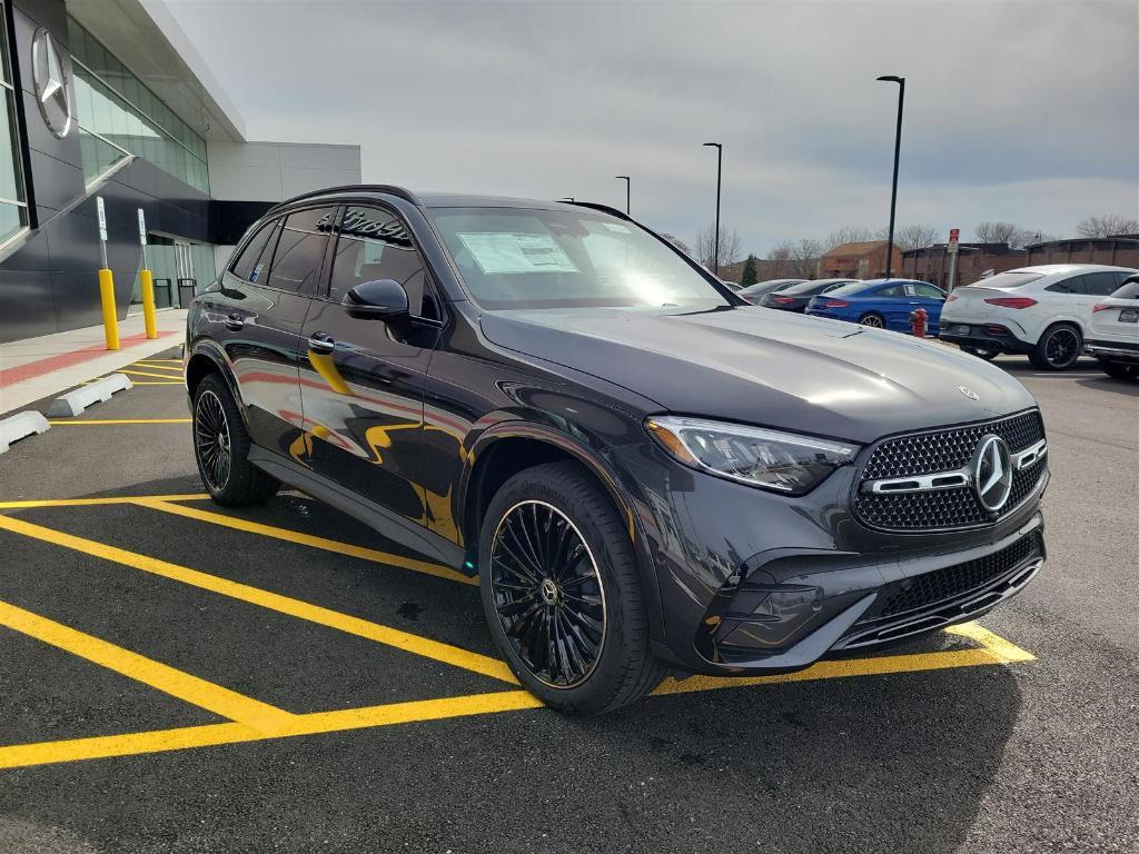 new 2025 Mercedes-Benz GLC 300 car, priced at $62,555