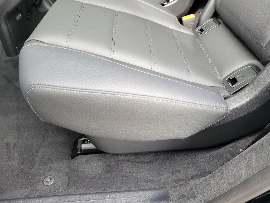 new 2025 Mercedes-Benz GLS 450 car, priced at $97,580