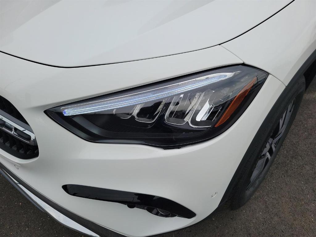 new 2025 Mercedes-Benz GLA 250 car, priced at $47,295