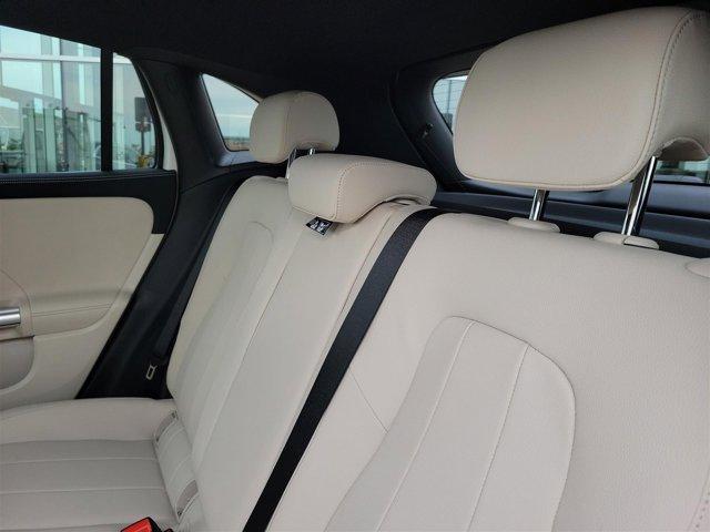 new 2025 Mercedes-Benz GLA 250 car, priced at $47,295