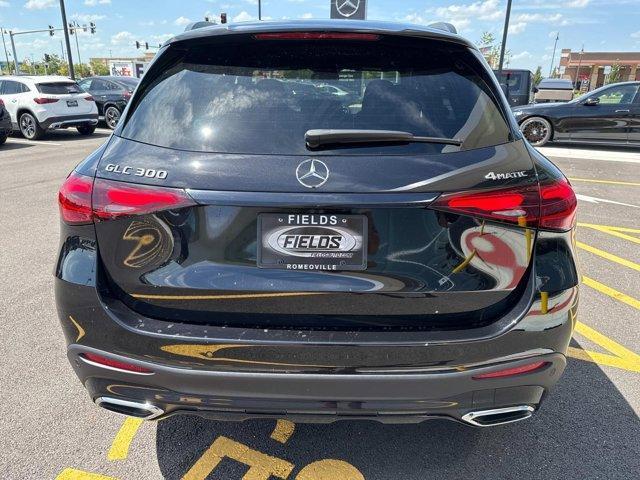 new 2024 Mercedes-Benz GLC 300 car, priced at $54,990