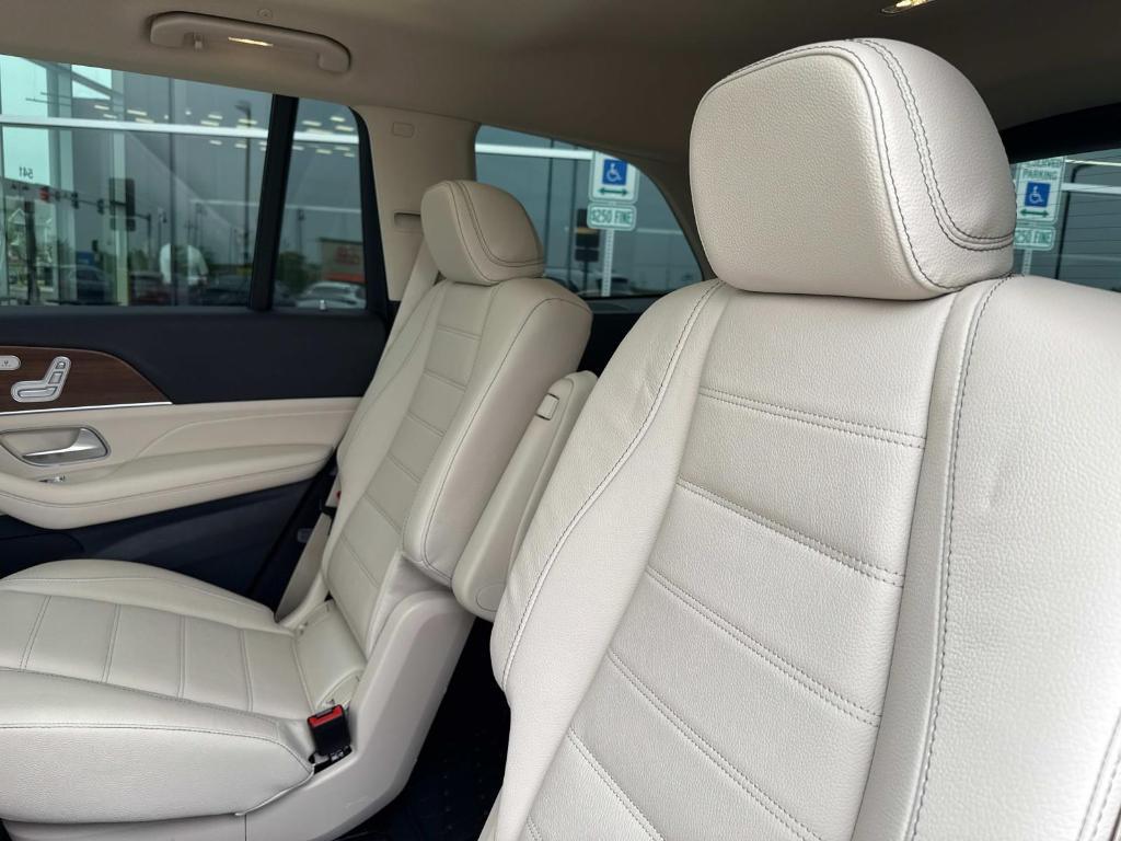 new 2024 Mercedes-Benz GLS 450 car, priced at $85,990