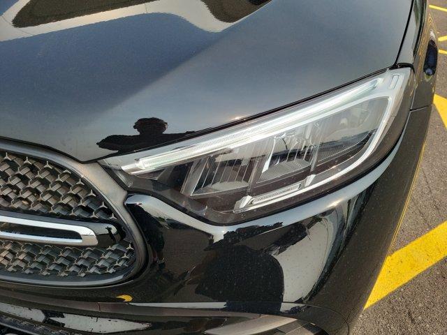 new 2025 Mercedes-Benz GLC 300 car, priced at $67,205
