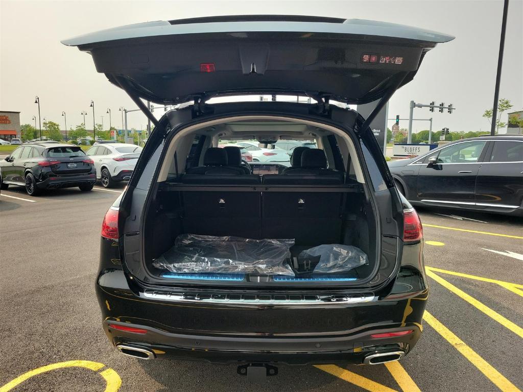 new 2025 Mercedes-Benz GLS 450 car, priced at $99,960