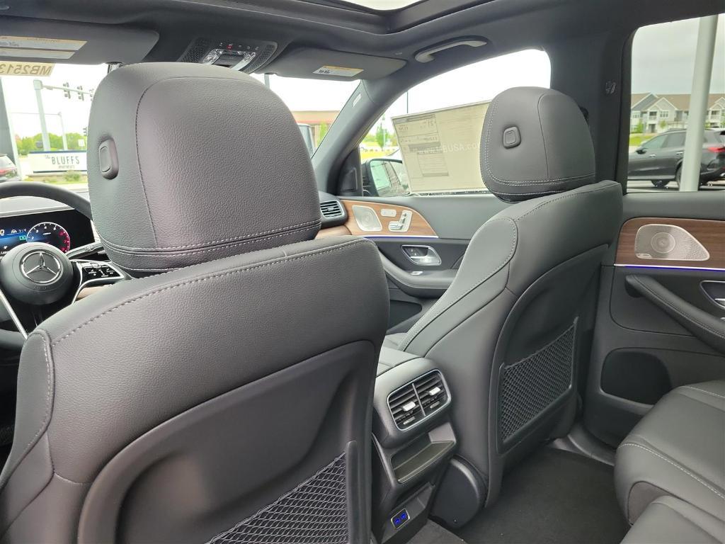 new 2025 Mercedes-Benz GLE 450 car, priced at $85,325