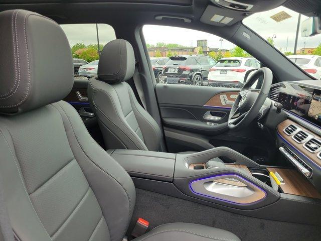 new 2025 Mercedes-Benz GLE 450 car, priced at $85,325