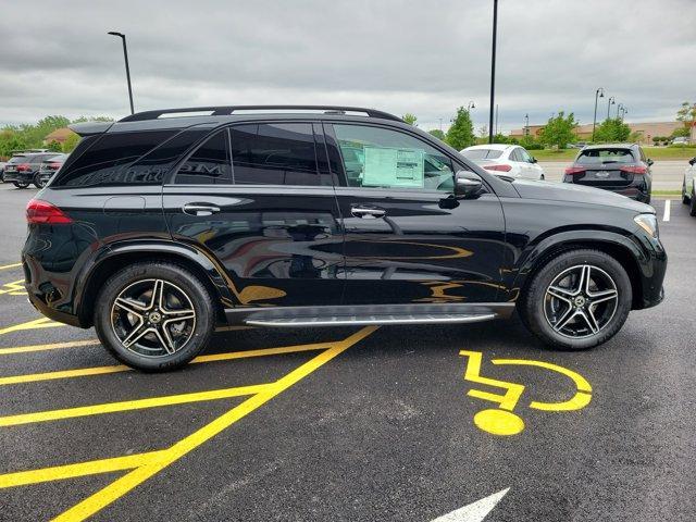 new 2025 Mercedes-Benz GLE 450 car, priced at $85,325